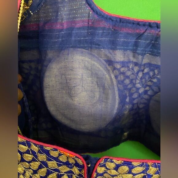 HANDMADE Authentic Embroidered U Neck Blue & Gold Saree Choli Bollywood Small - Picture 4 of 16